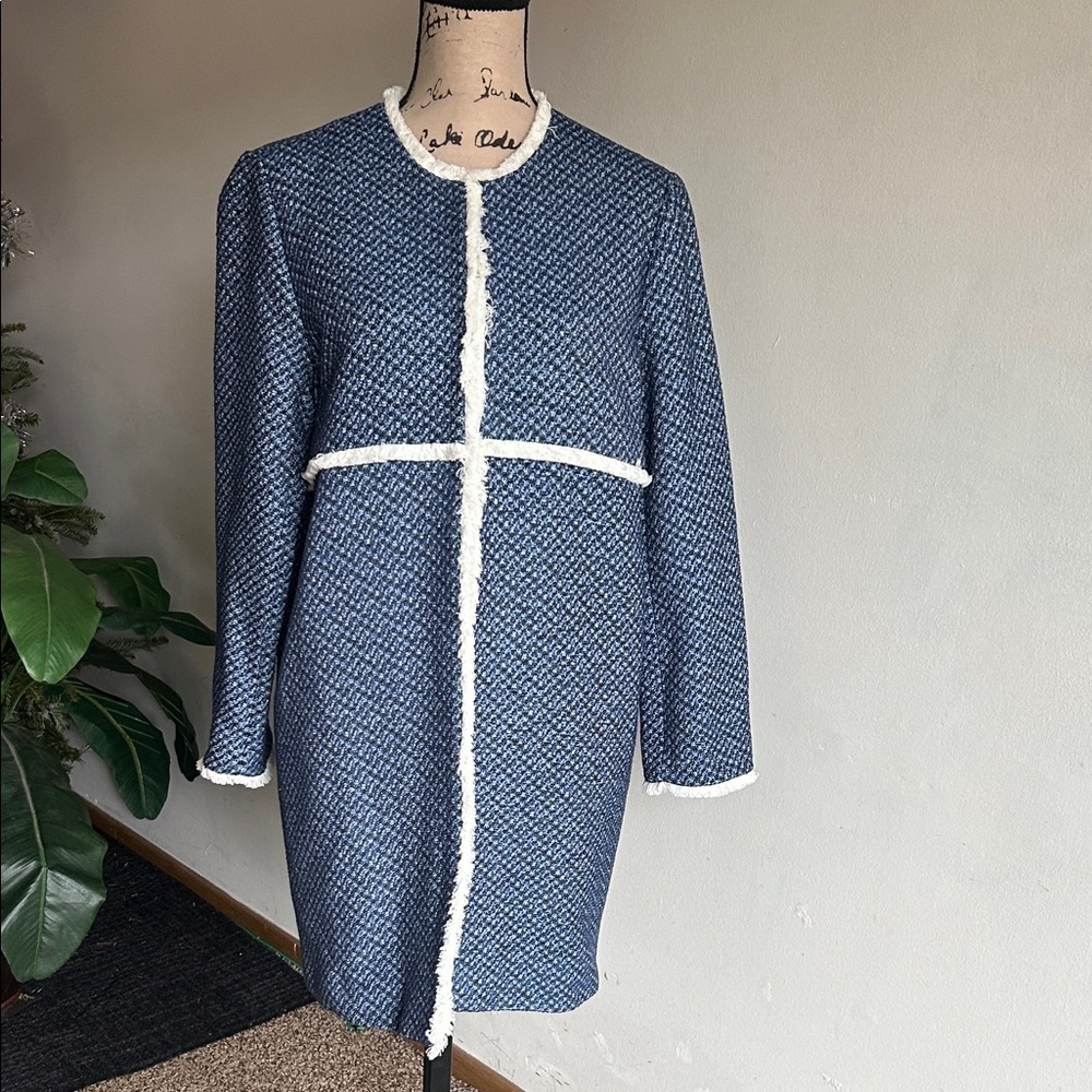 J. McLaughlin Tweed Fringe Trim Mid Length Jacket Coat Blue White Size Lg NWOT - Picture 3 of 12